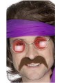 Moustache hippie châtain